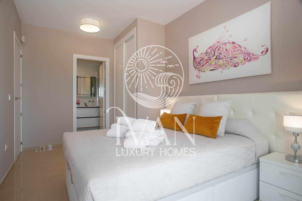 Casa Cristina- Ivan Luxury Homes -1ª Planta - Sur - 1ª Linea de Playa Oropesa del Mar Exterior foto