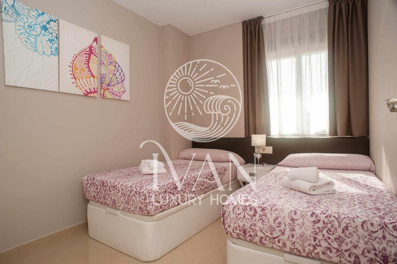 Casa Cristina- Ivan Luxury Homes -1ª Planta - Sur - 1ª Linea de Playa Oropesa del Mar Exterior foto